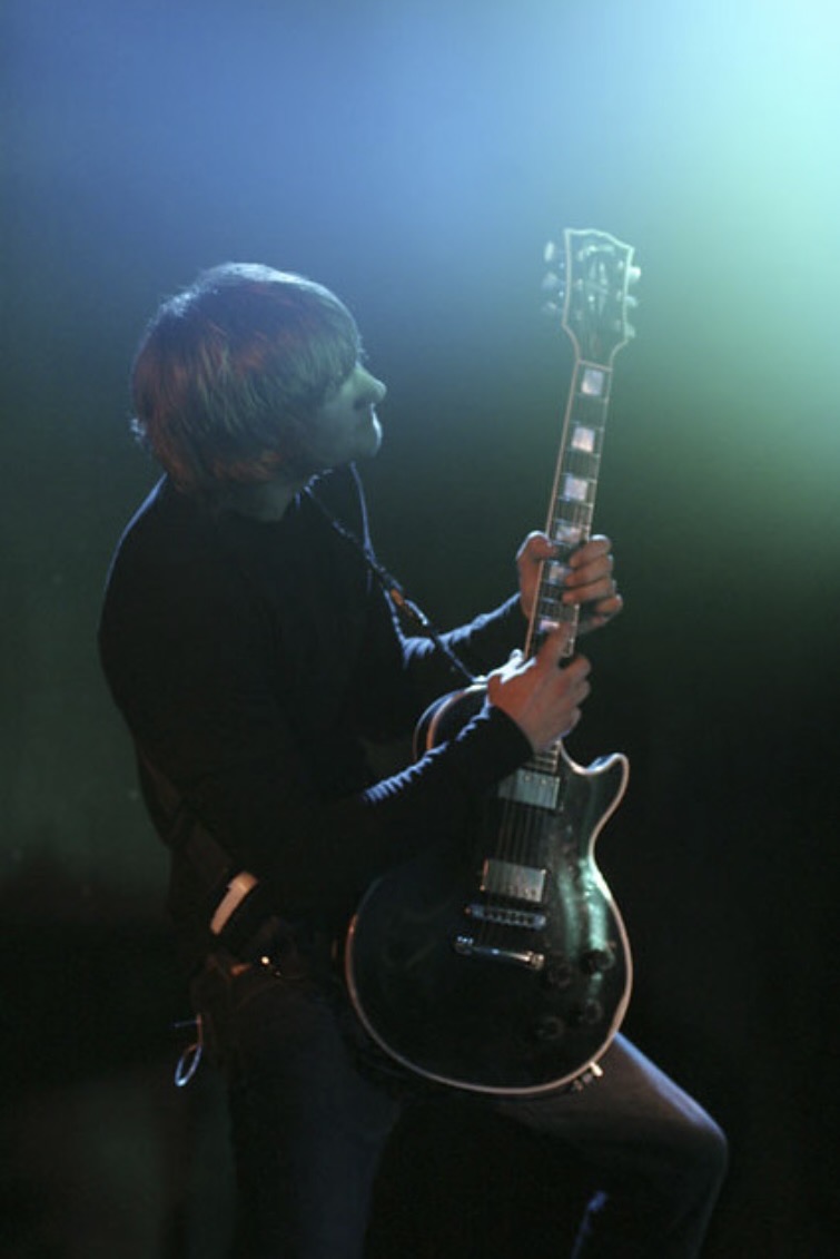 Justin on stage in Australia, 2006
  width=